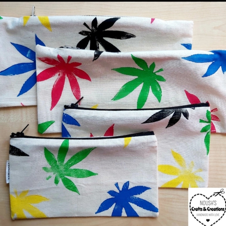 Noush's Arts & Crafts ~ hemp leaf rolling case natural
